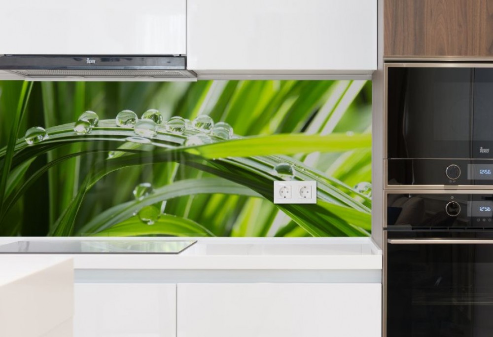 glazen paneel voor de keuken